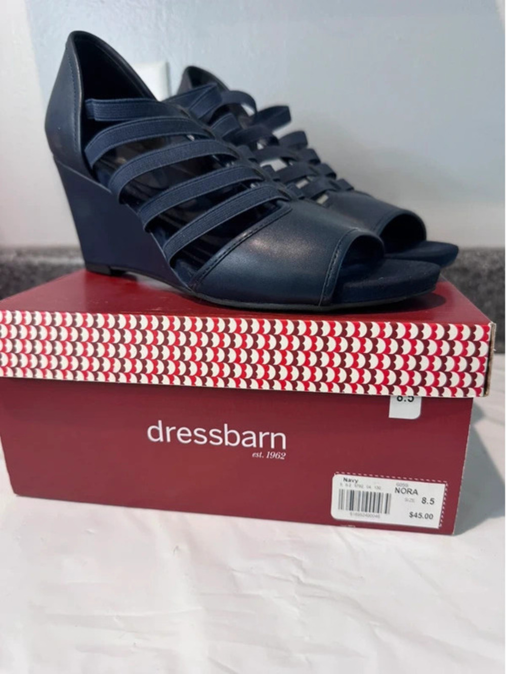 Dressbarn Nora Navy Wedge Sandals – Women’s Size 8.5